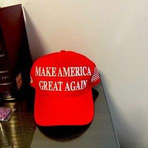 MAKE AMERICA GREAT AGAIN CAP RED TRUMP MAGA HAT 2020 CALI FAME Authentic